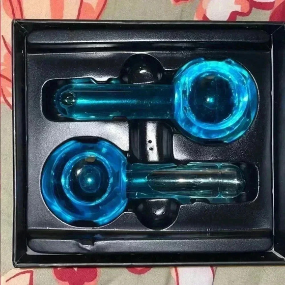 Pivotal facial cooling globes NIB - Picture 2 of 4